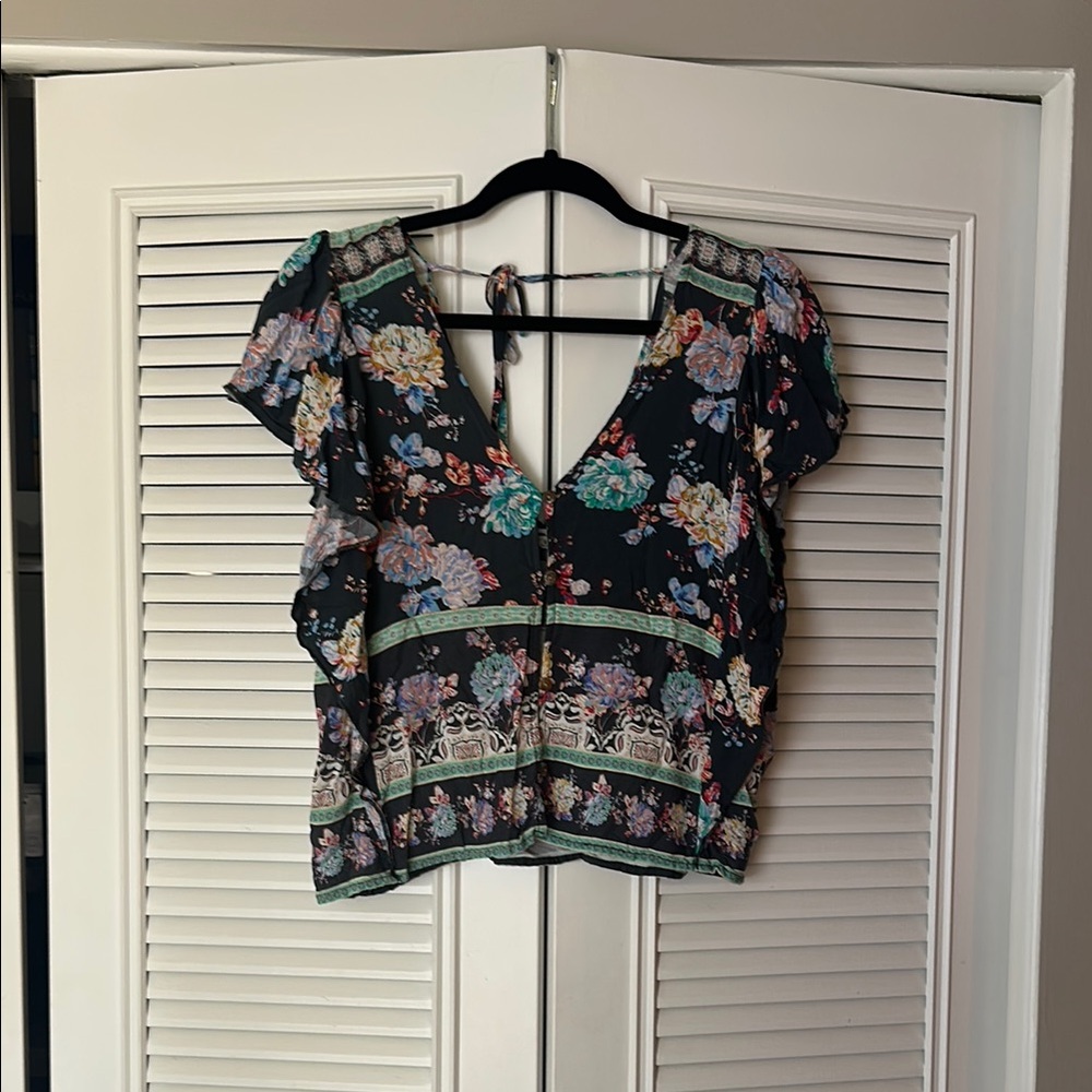 Floral Open Back O’Neill V-Neck Blouse